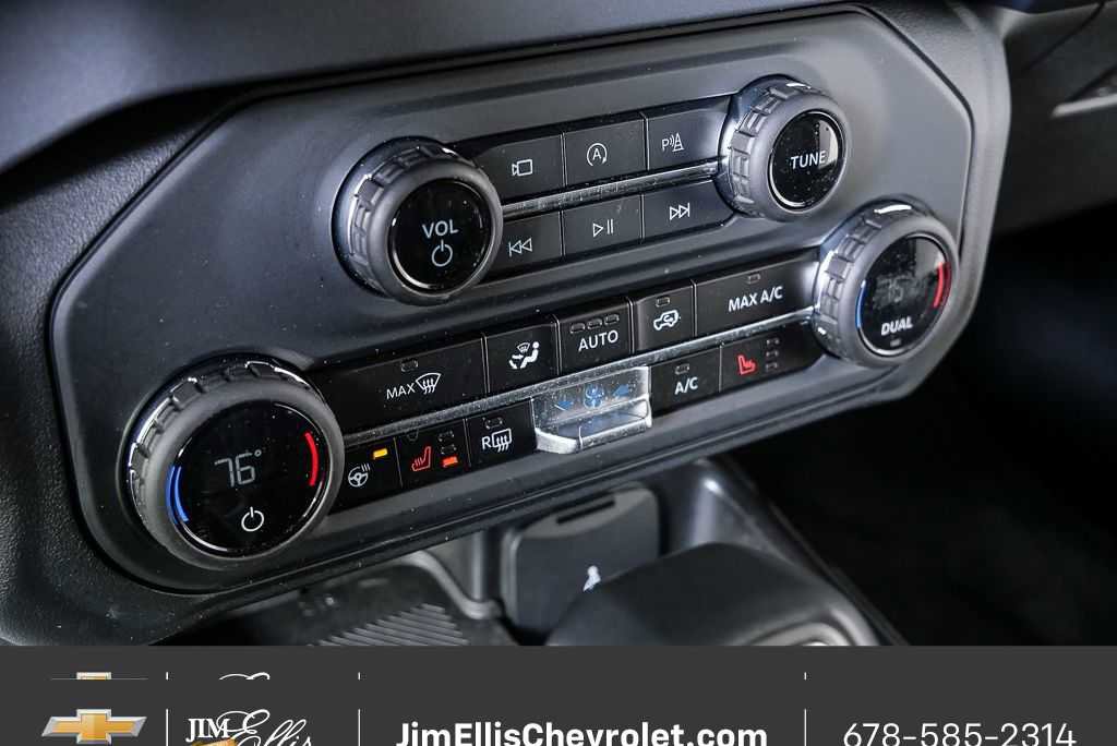 Used 2025 Ford Bronco Outer Banks image 17