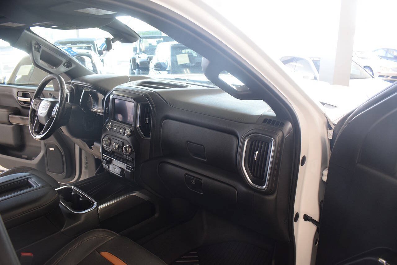 Used 2020 GMC Sierra 2500 AT4 w/ AT4 Premium Package AWD/4WD image 25