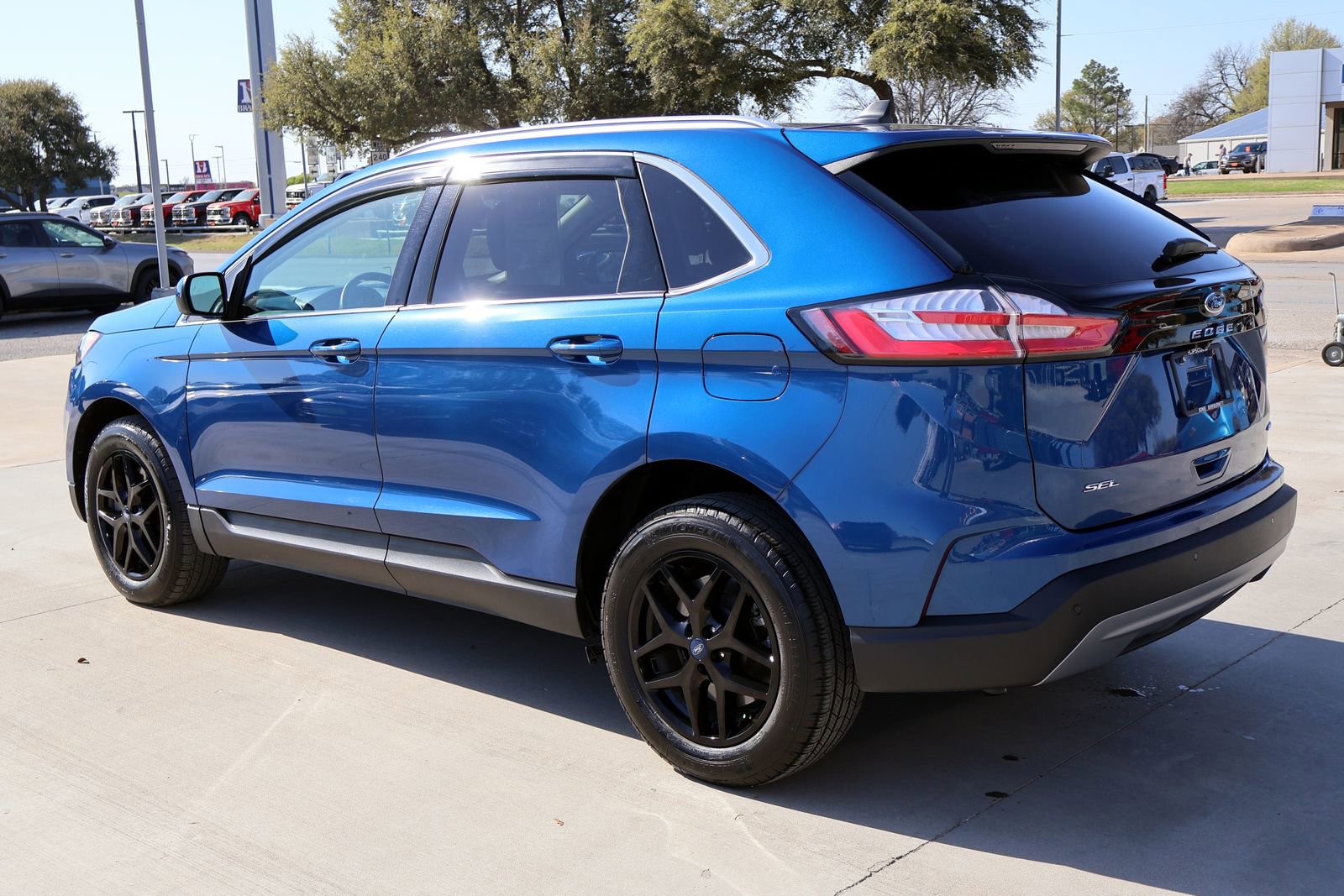 Used 2022 Ford Edge SEL w/ Convenience Package image 10