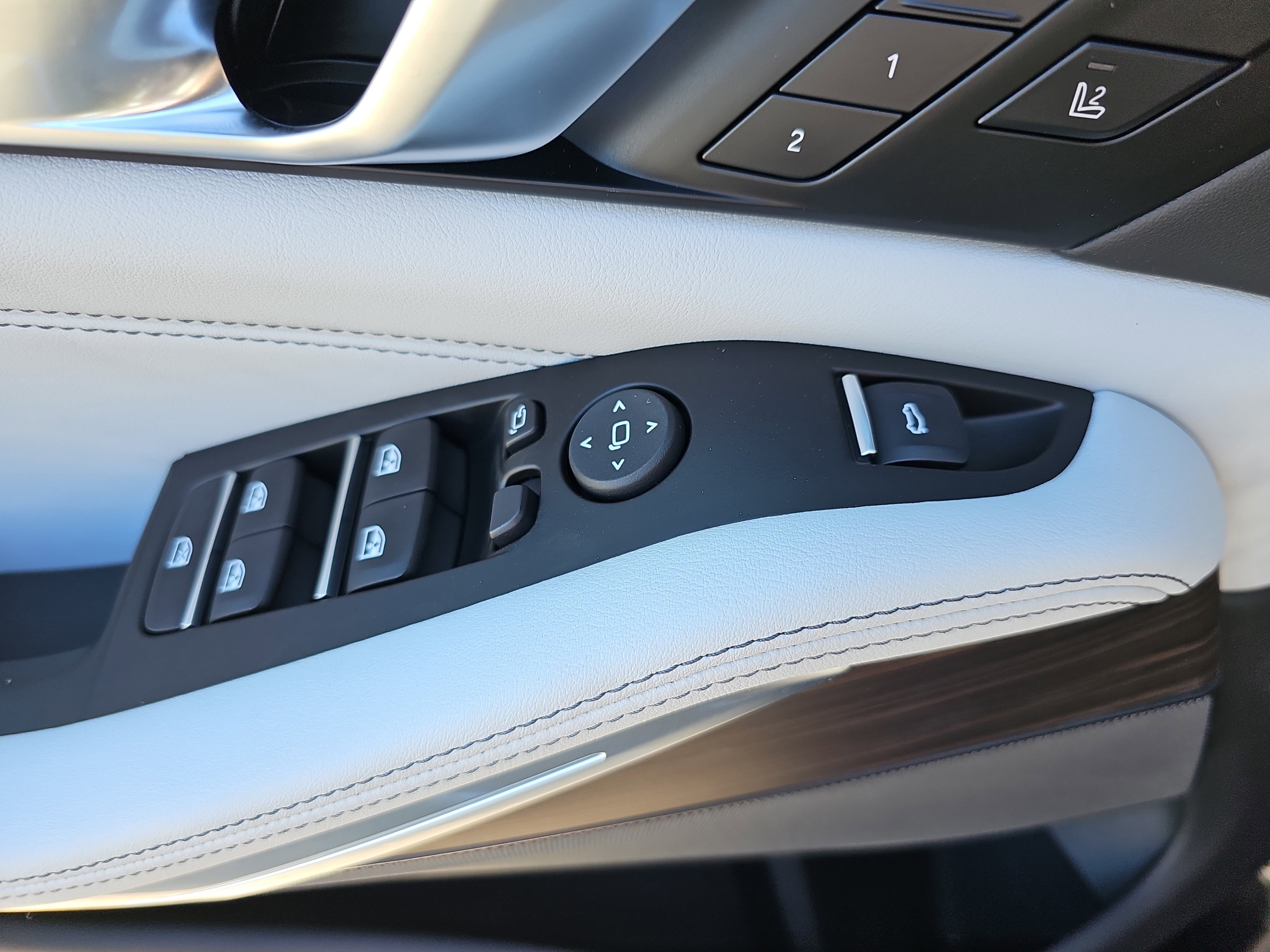 New 2026 BMW X5 xDrive40i w/ Climate Comfort Package image 30