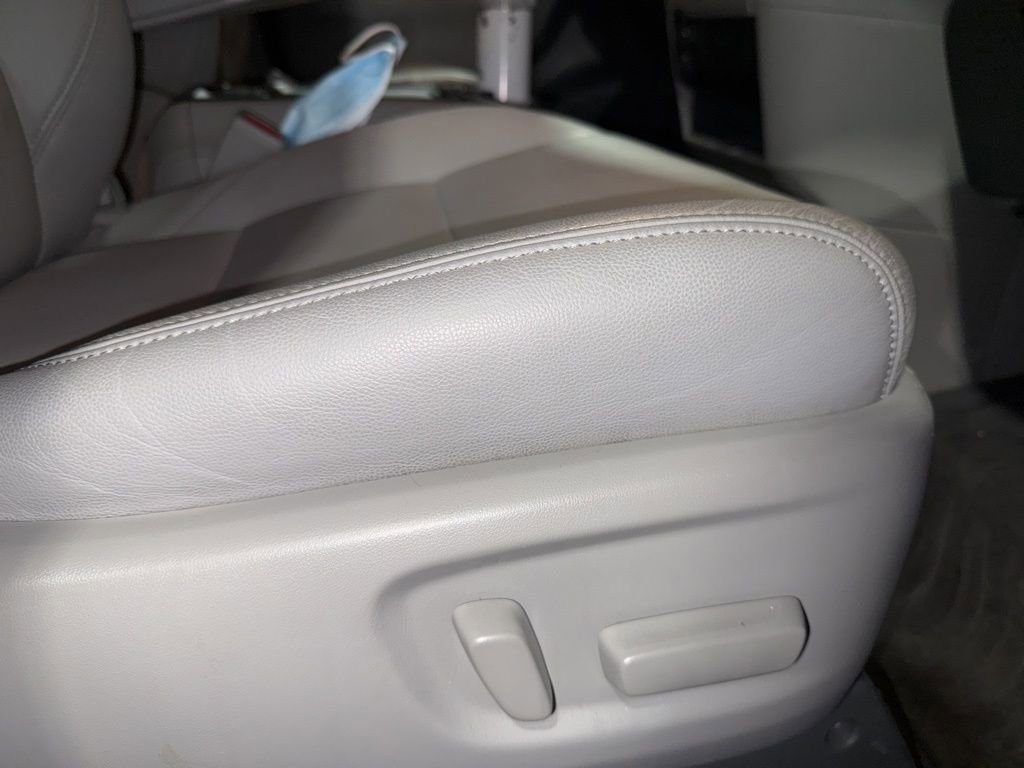 Used 2019 Toyota Sienna XLE image 39