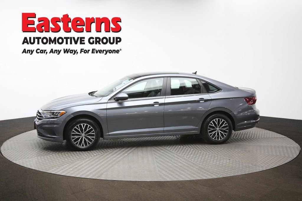Used 2021 Volkswagen Jetta SE w/ SE Cold Weather Package image 58