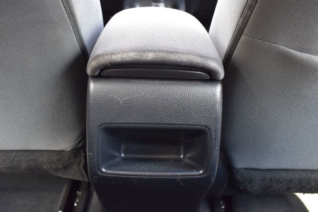 Used 2021 Toyota Corolla LE image 33