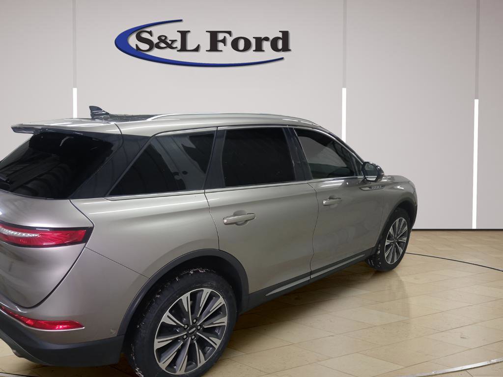 Used 2021 Lincoln Corsair Reserve image 7