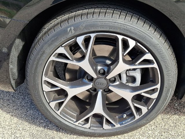 New 2026 Audi A6 Premium Plus AWD/4WD image 5