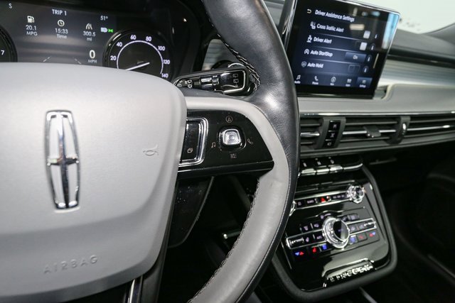 Used 2022 Lincoln Corsair AWD w/ Premium Package image 33