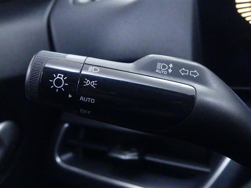 Used 2025 Kia K4 FWD image 18