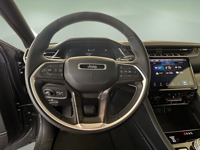 Used 2024 Jeep Grand Cherokee L Limited w/ Luxury Tech Group II image 28