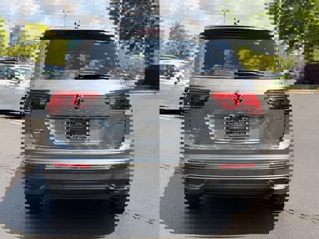 Used 2024 Volkswagen Tiguan Wolfsburg Edition image 13