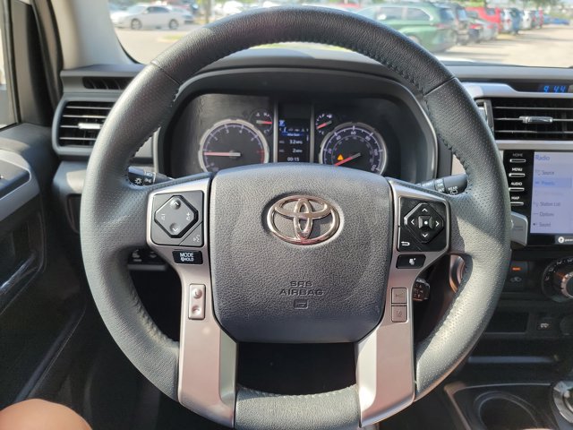 Used 2022 Toyota 4Runner TRD Sport AWD/4WD image 18