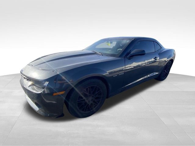 Used 2015 Chevrolet Camaro LS RWD image 2