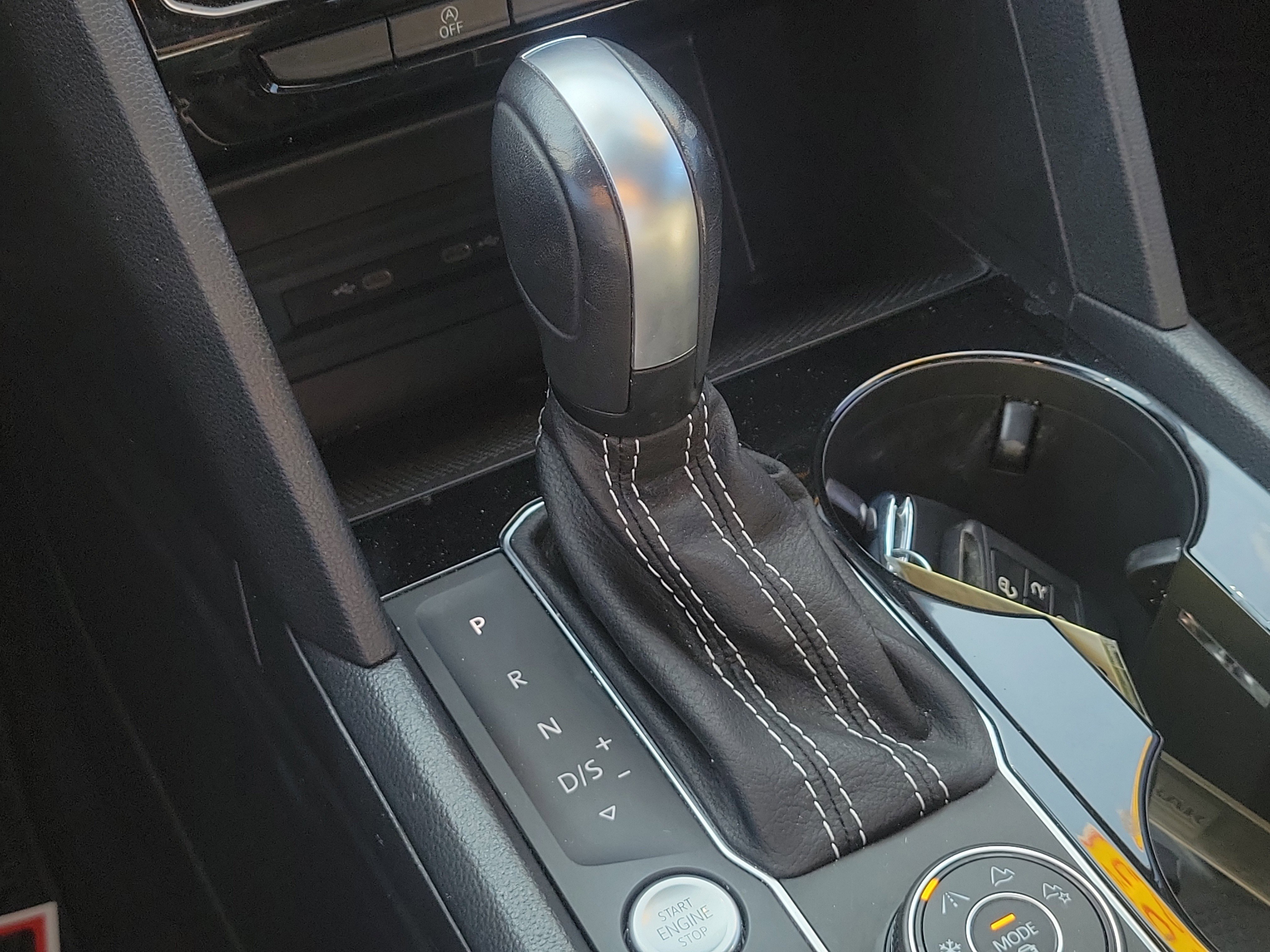 Used 2023 Volkswagen Atlas Cross Sport SEL R-Line image 35