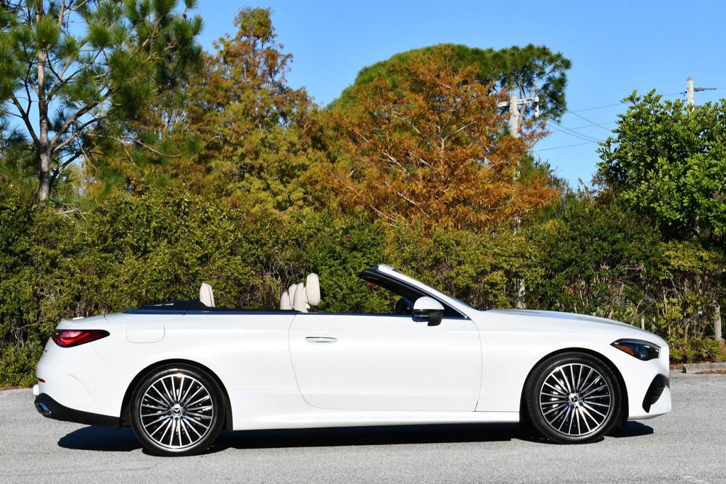 Used 2025 Mercedes-Benz CLE 300 4MATIC Cabriolet image 41