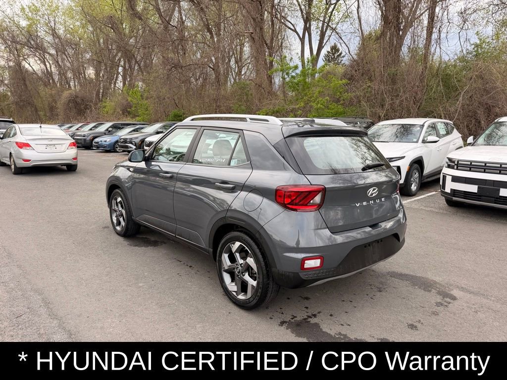 Certified 2025 Hyundai Venue SEL FWD image 5