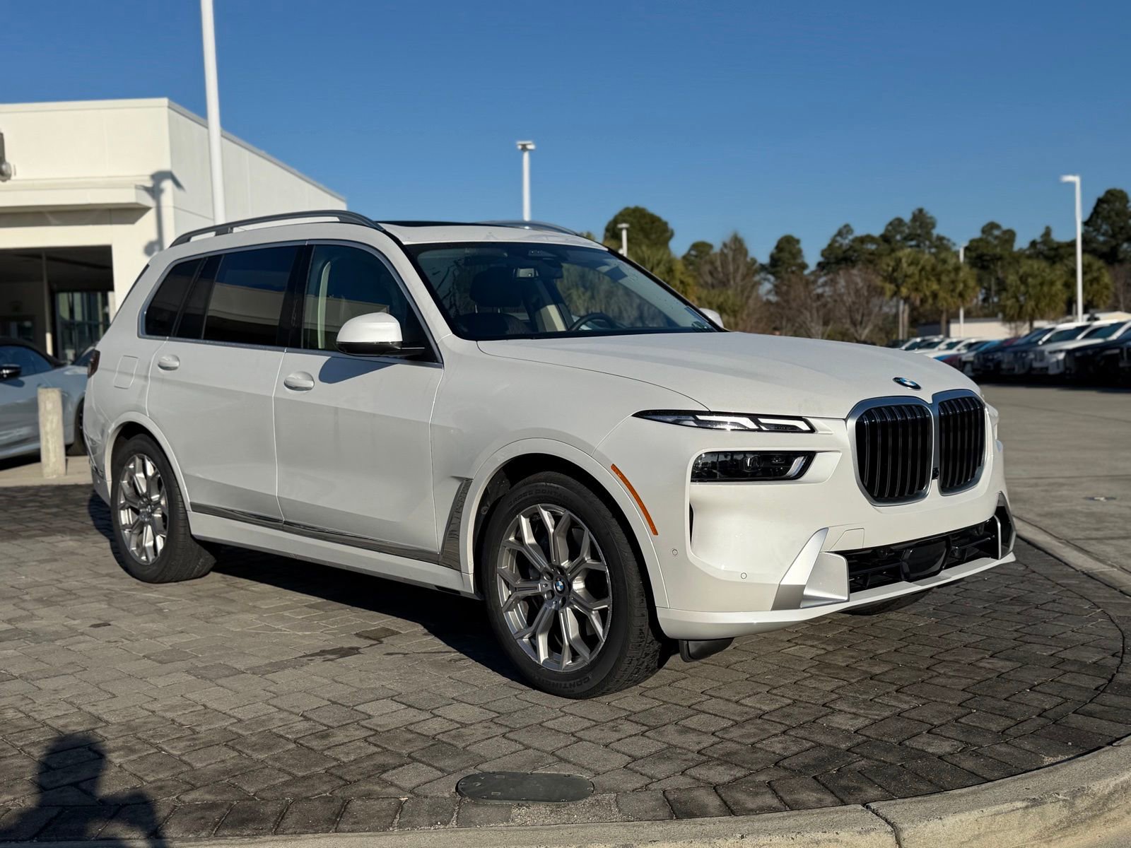 Certified 2024 BMW X7 xDrive40i w/ Executive Package image 7