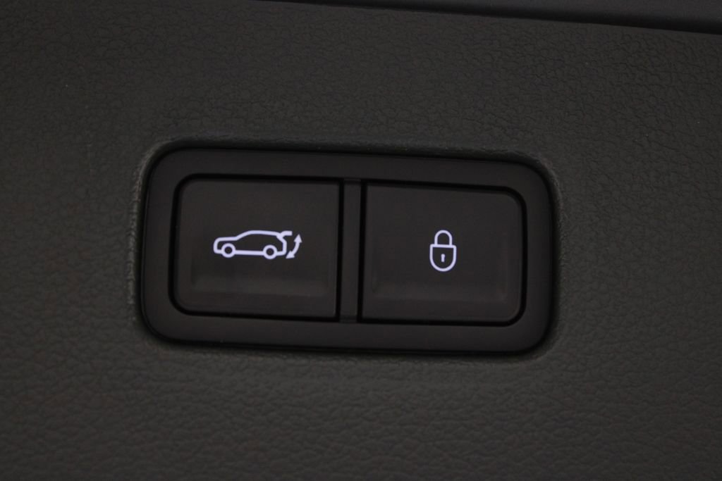 Used 2025 Genesis GV80 2.5T Prestige image 16