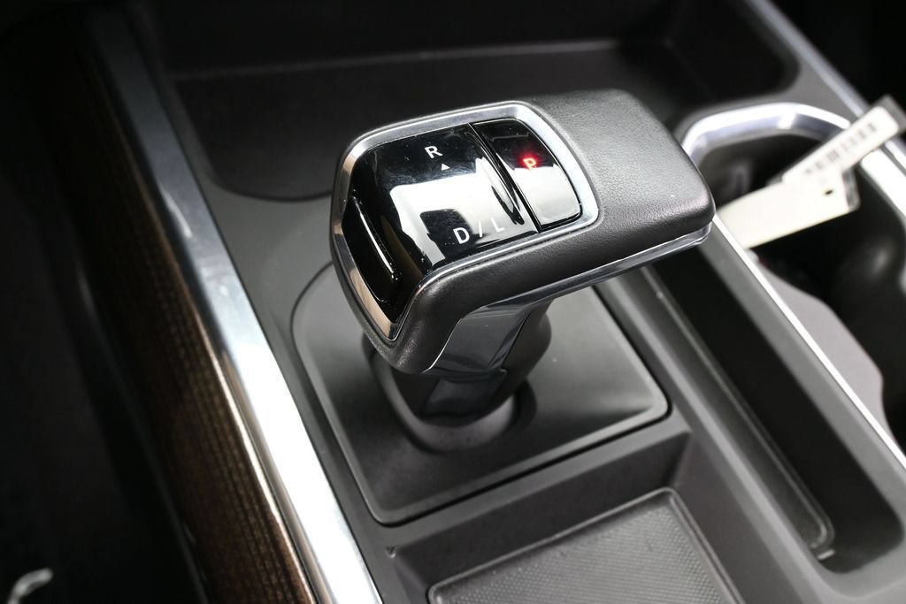 Used 2024 Chevrolet Silverado 1500 LT RWD image 25