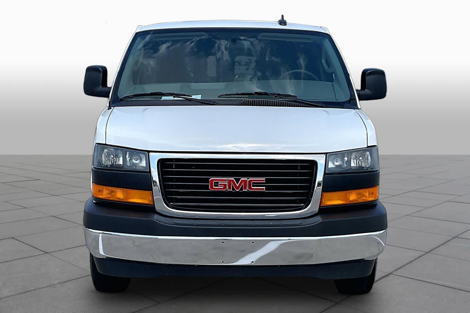 Certified 2025 GMC Savana 2500 w/ Driver Convenience Package RWD image 4