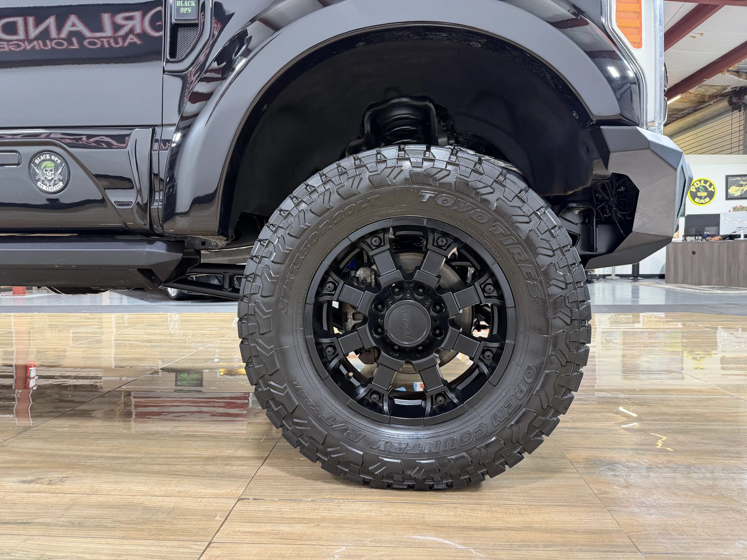 Used 2019 Ford F250 Lariat w/ Lariat Ultimate Package AWD/4WD image 4