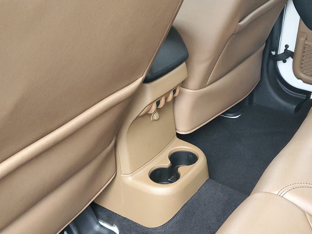 Used 2014 Jeep Wrangler Unlimited Sahara w/ Connectivity Group image 23