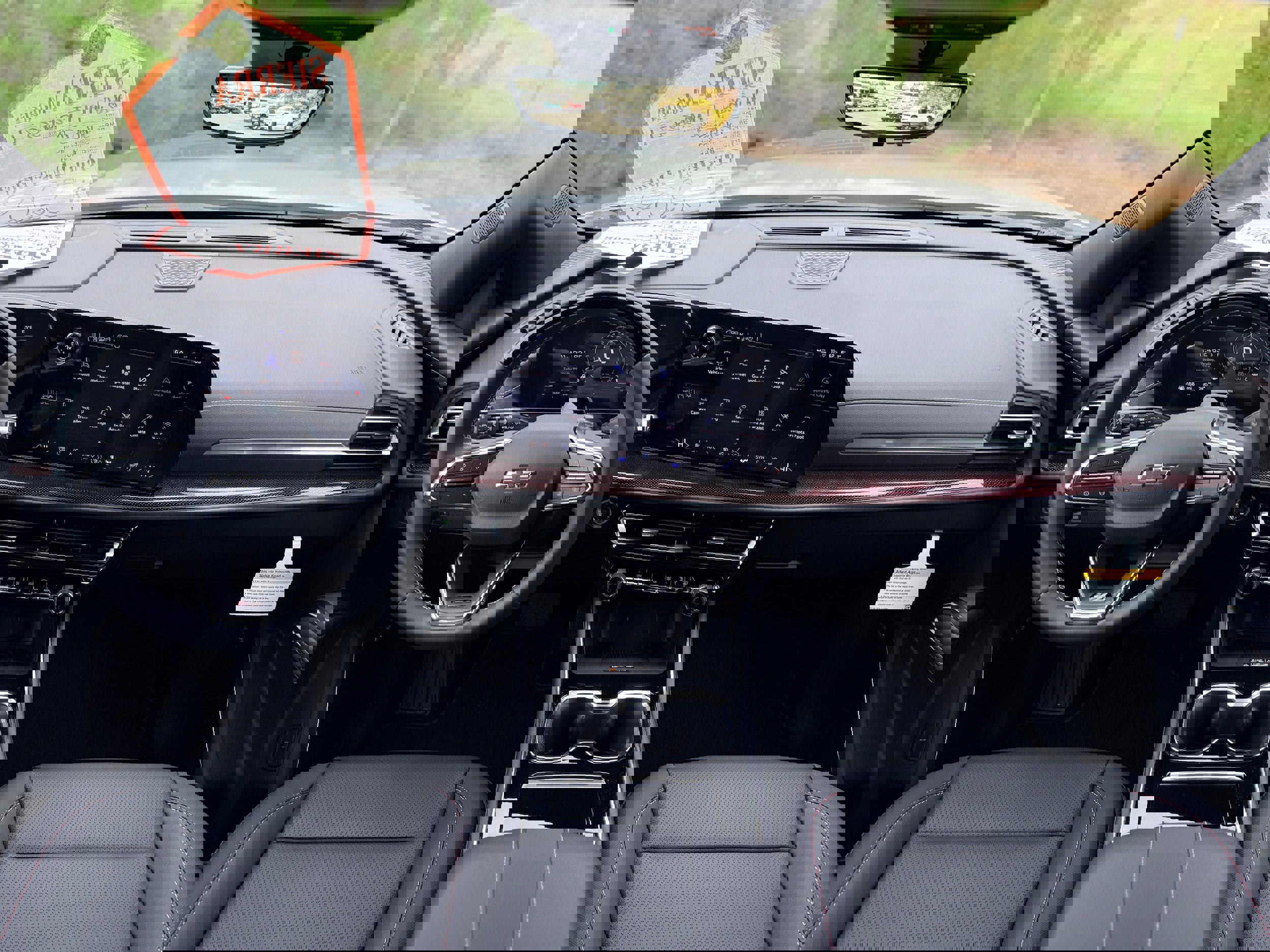 New 2026 Chevrolet Traverse Z71 w/ Enhanced Driving Package image 16