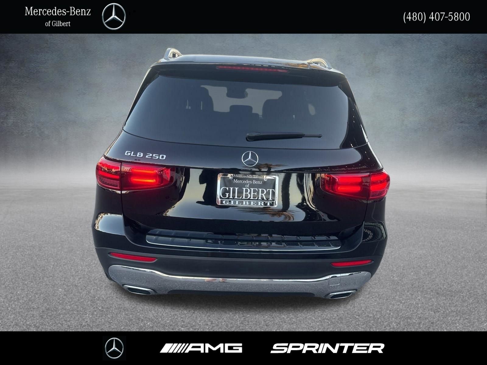 Used 2025 Mercedes-Benz GLB 250 image 4