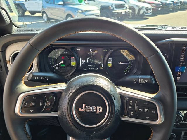 Used 2024 Jeep Wrangler Unlimited Sahara w/ Technology Group AWD/4WD image 11
