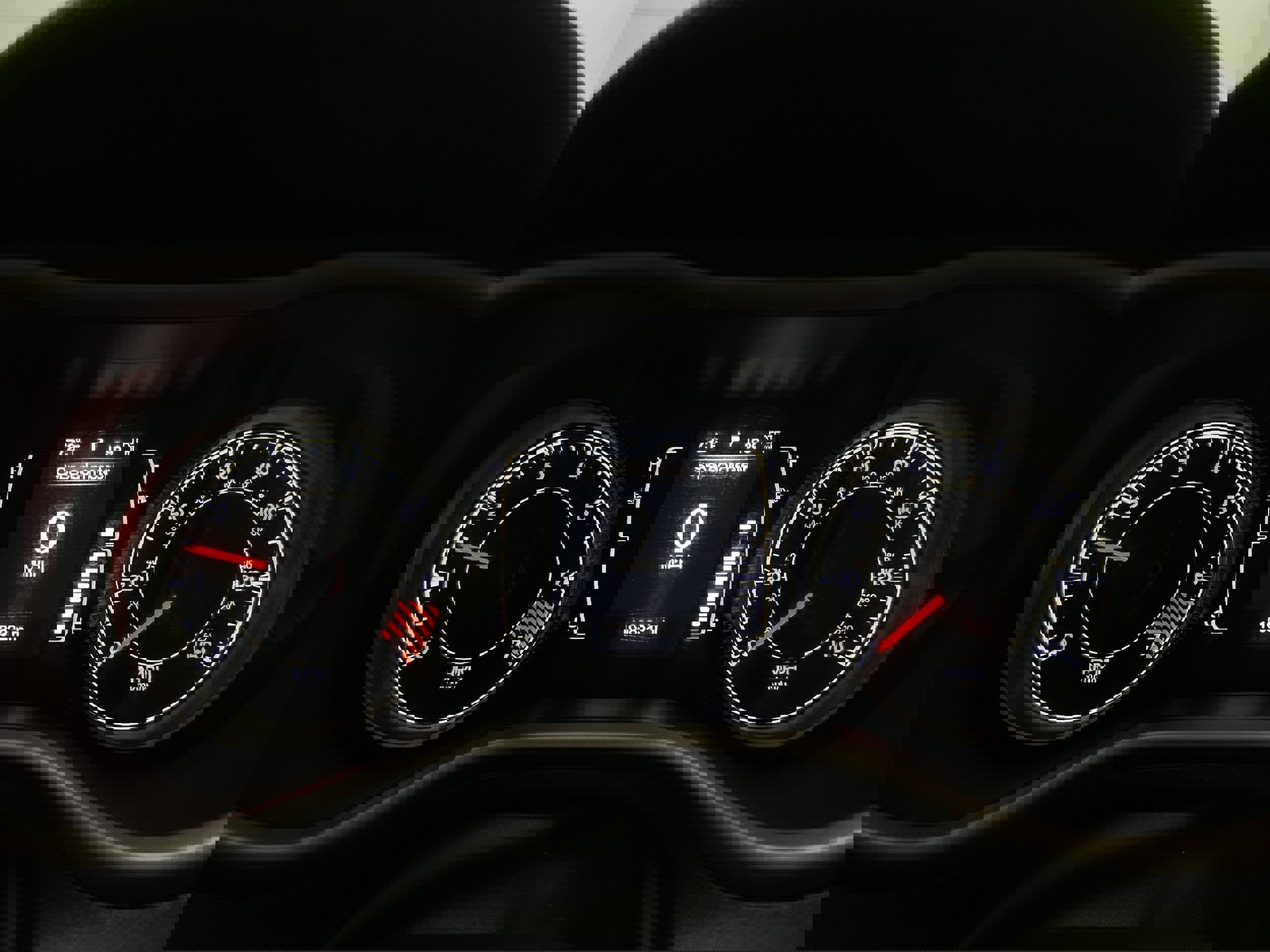 Used 2015 Jeep Cherokee Latitude w/ Cold Weather Group AWD/4WD image 15