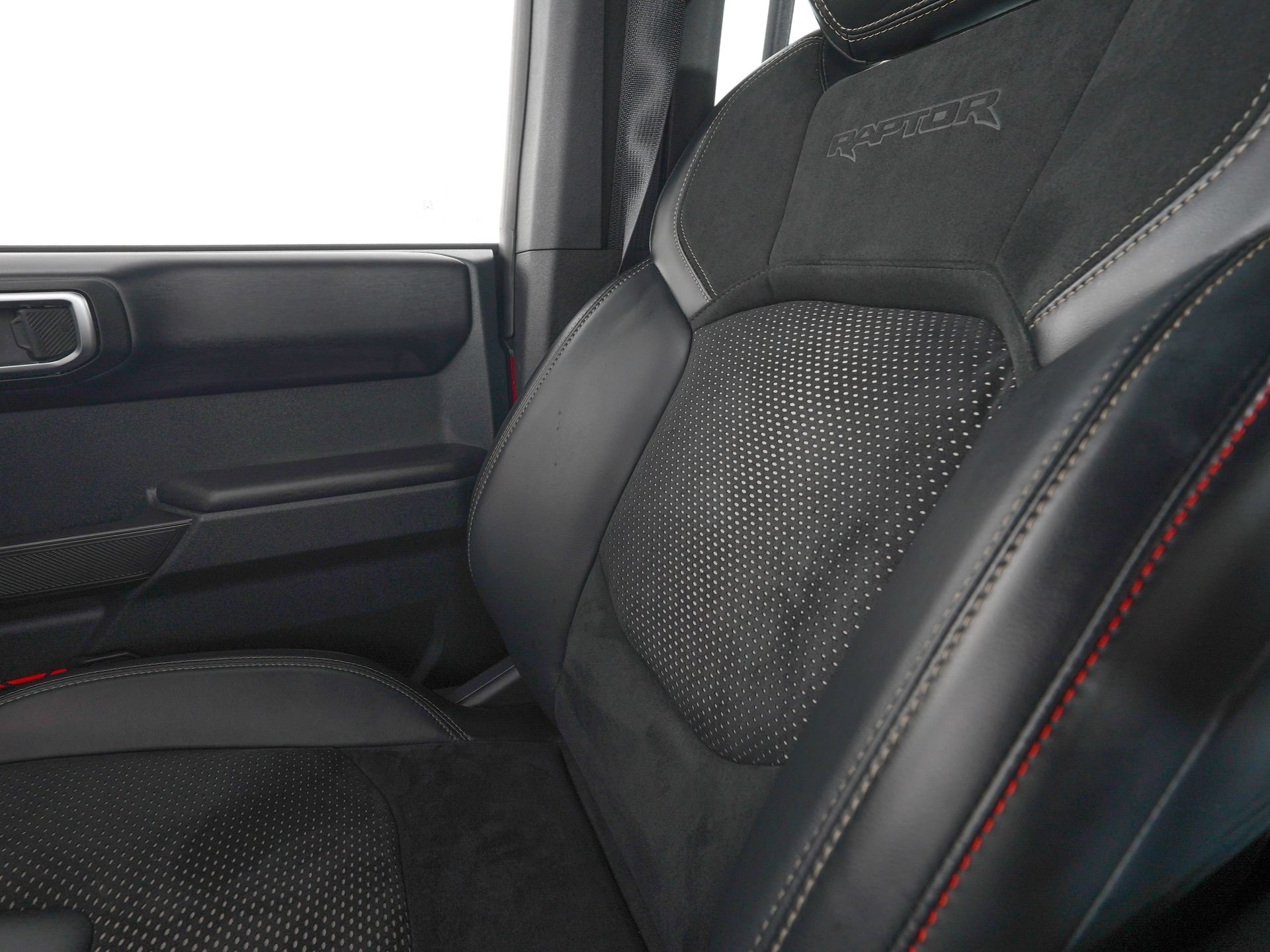 Used 2024 Ford Bronco Raptor w/ Interior Carbon Fiber Pack 6 AWD/4WD image 25
