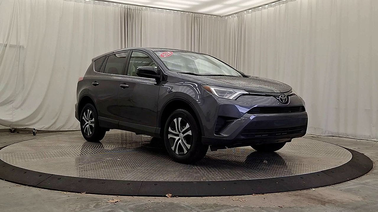 Used 2018 Toyota RAV4 LE w/ All Weather Liner Package AWD/4WD image 5