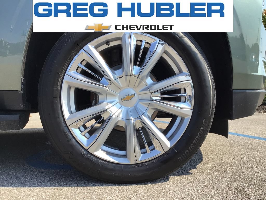 Used 2023 Chevrolet Suburban High Country AWD/4WD image 17