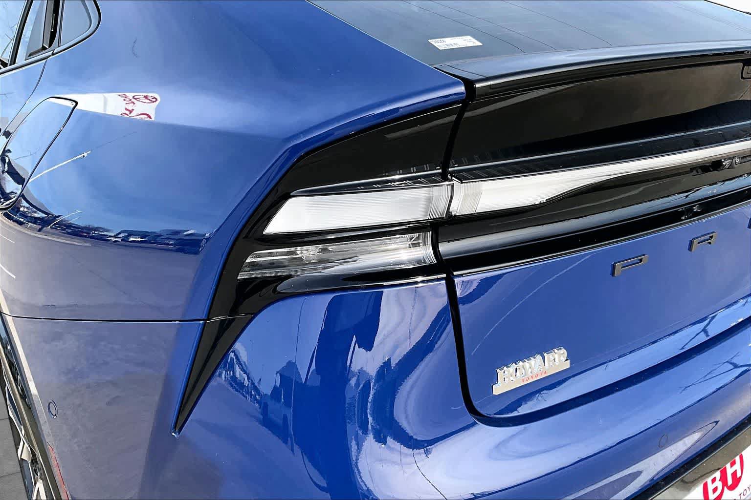 New 2026 Toyota Prius Plug-In Hybrid FWD image 14