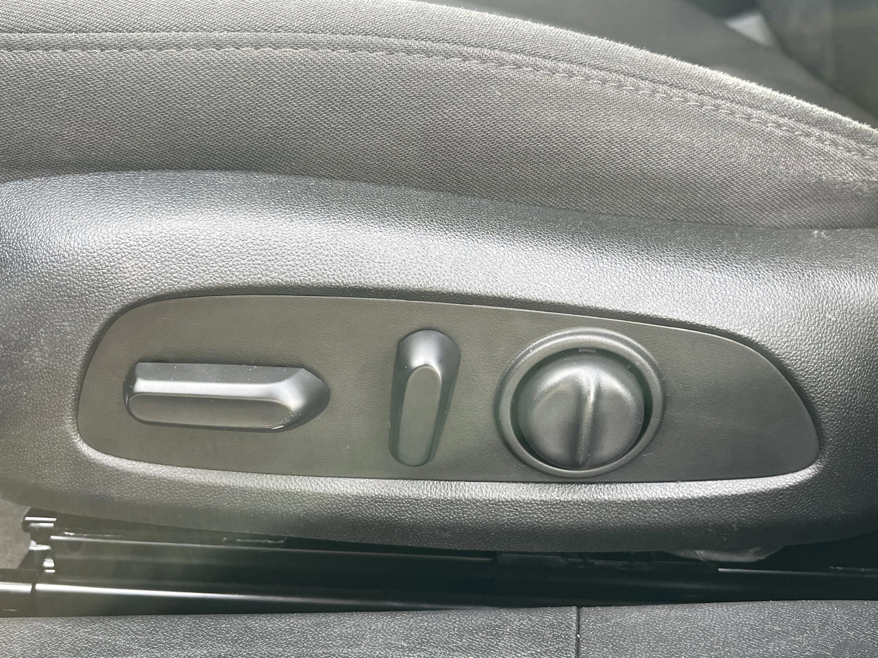 Used 2020 Chevrolet Malibu LT image 10