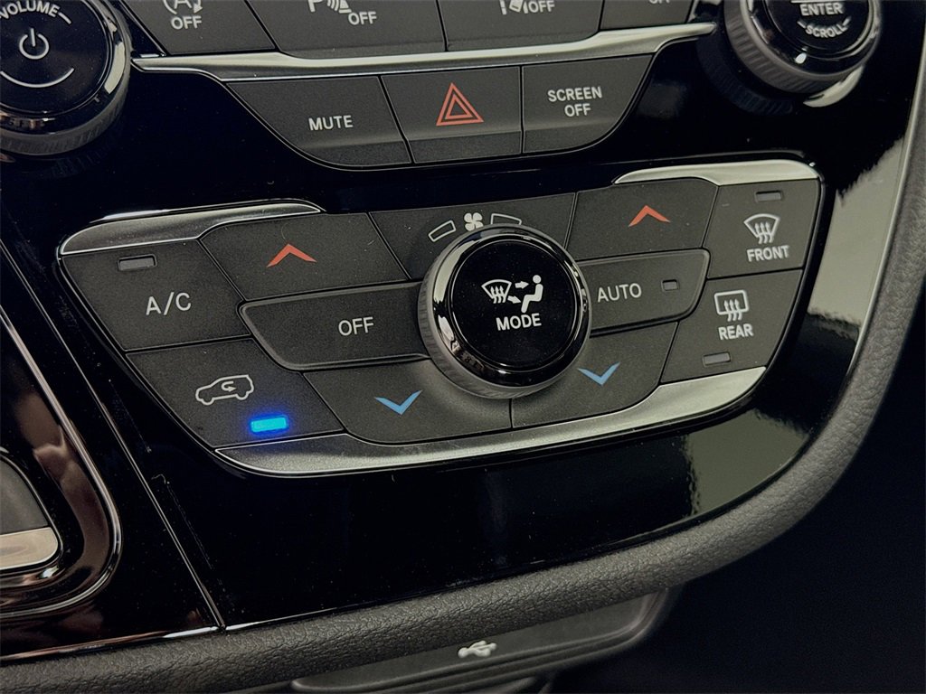 New 2026 Chrysler Pacifica Select image 17