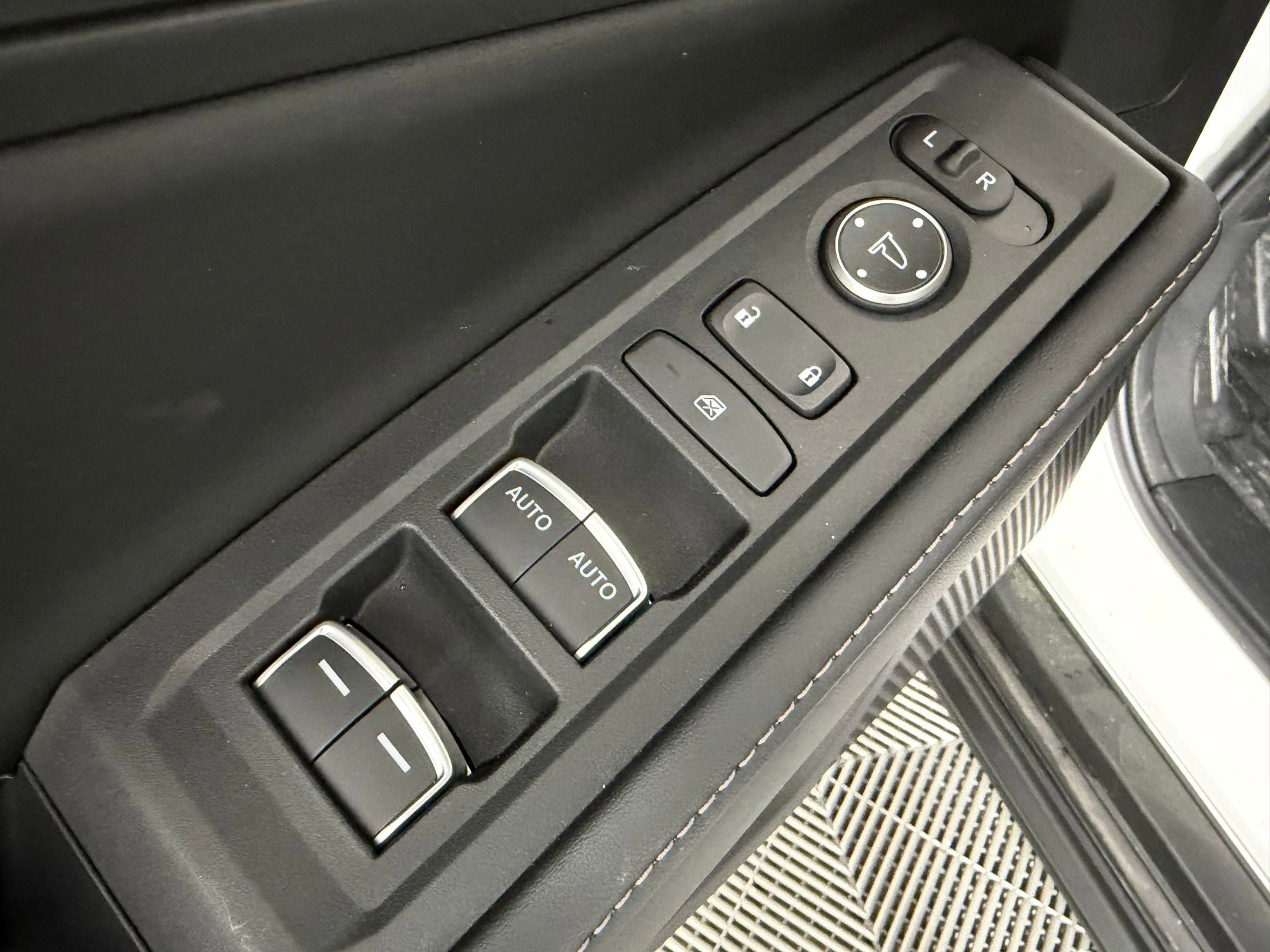 Certified 2025 Honda Accord Sport image 10