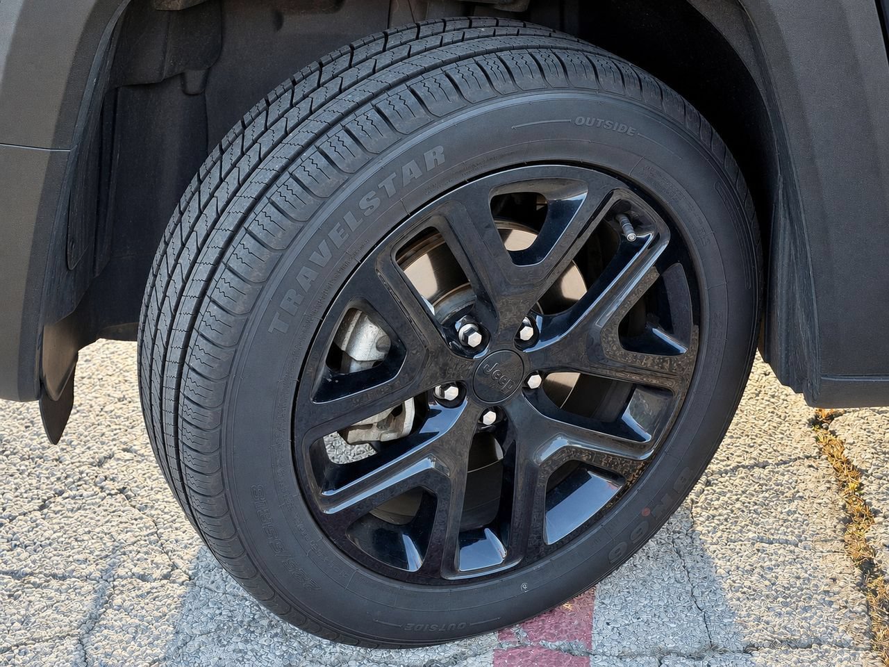 Used 2023 Jeep Renegade Altitude w/ Sun/Sound Group AWD/4WD image 12