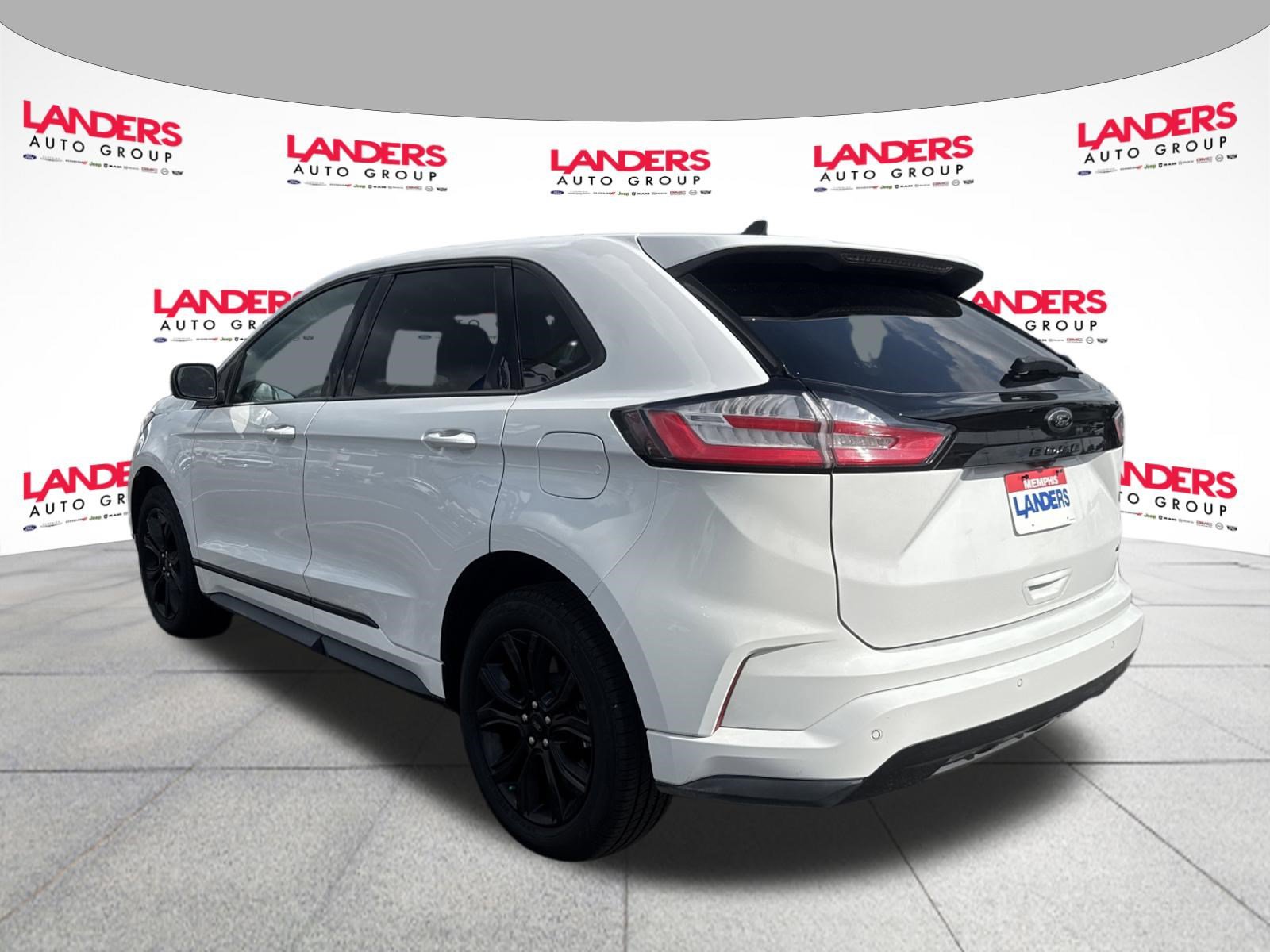 Used 2023 Ford Edge SE w/ Black Appearance Package AWD/4WD image 5