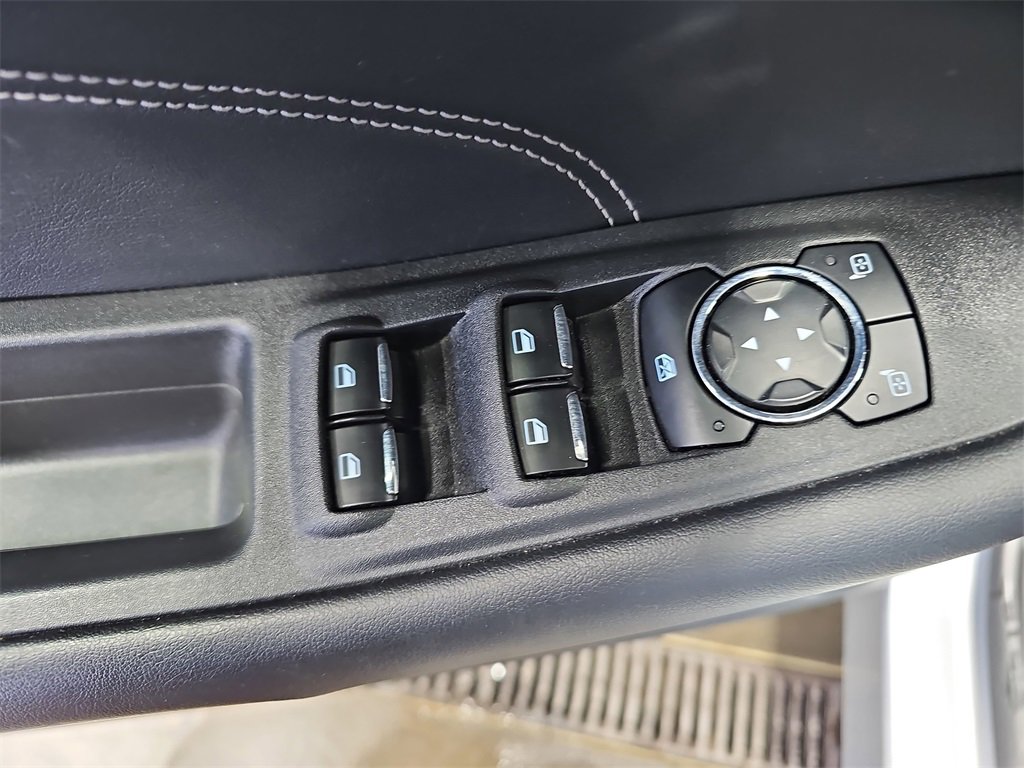 Used 2024 Ford Edge Titanium image 28