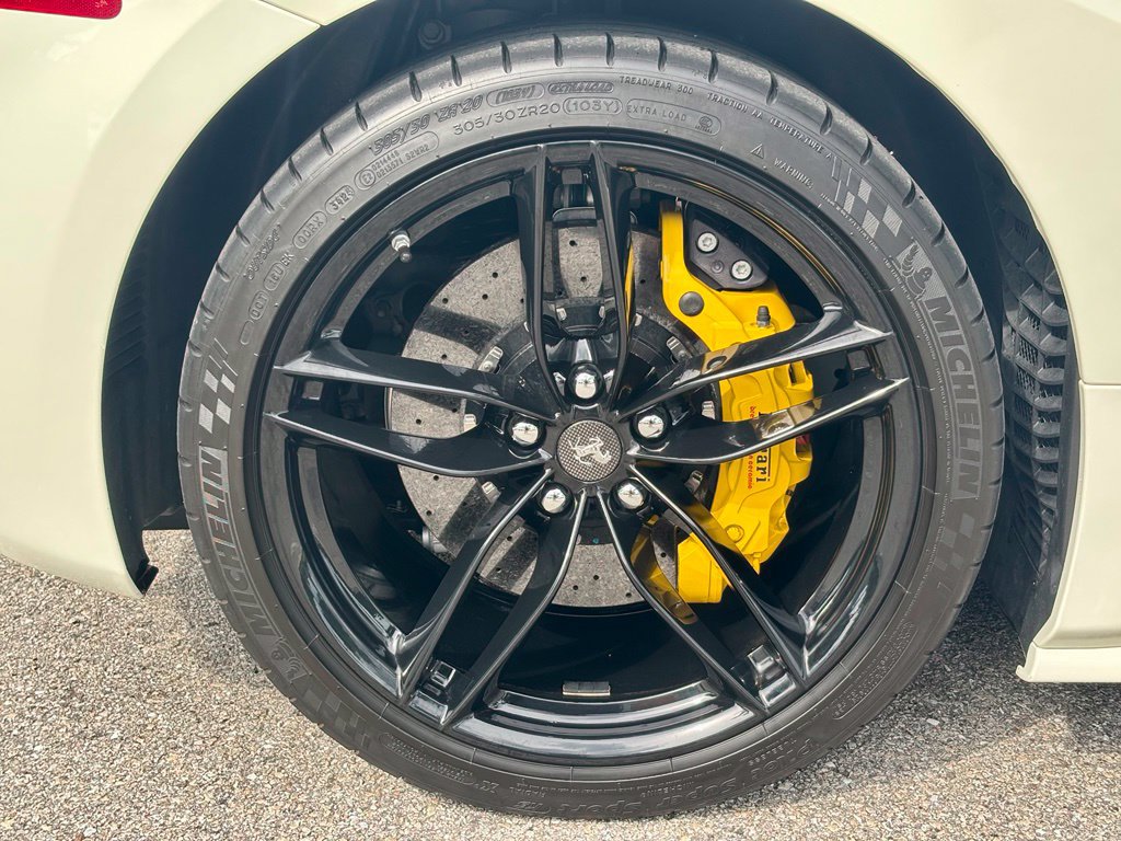 Used 2017 Ferrari 488 Spider RWD image 17