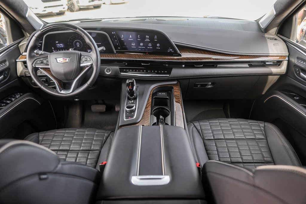 Used 2024 Cadillac Escalade Premium Luxury Platinum image 28