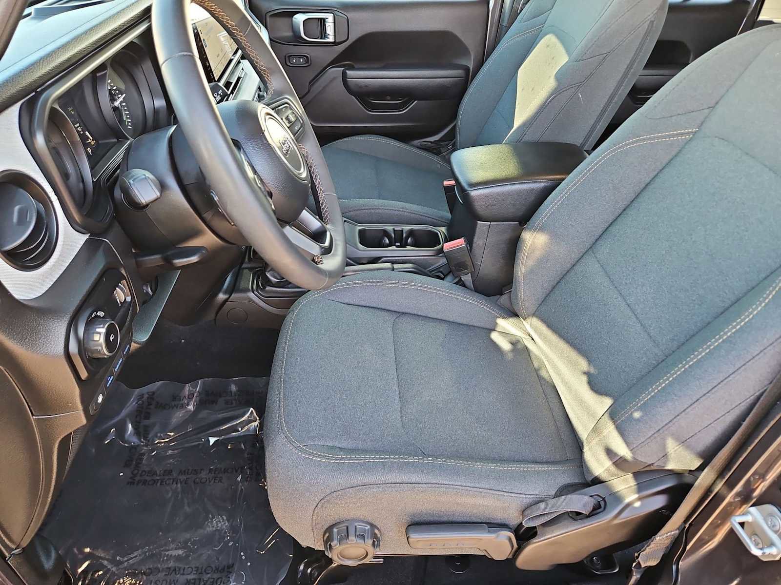 Used 2024 Jeep Wrangler Sport S image 16