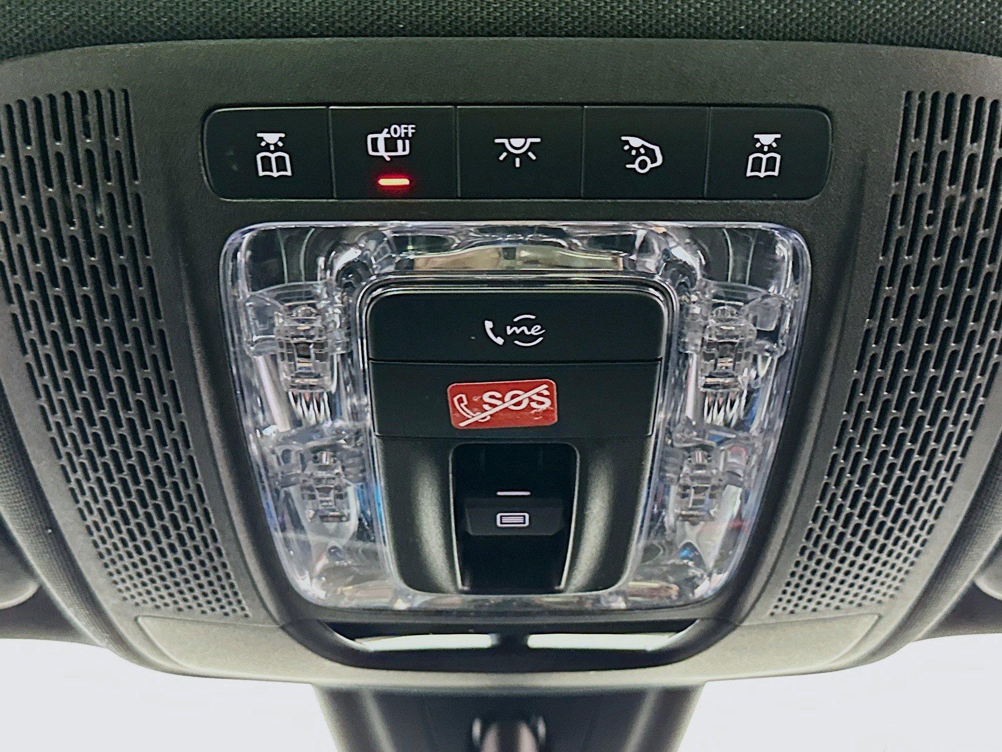 Used 2022 Mercedes-Benz GLA 35 AMG 4MATIC w/ AMG Aerodynamic Package image 18