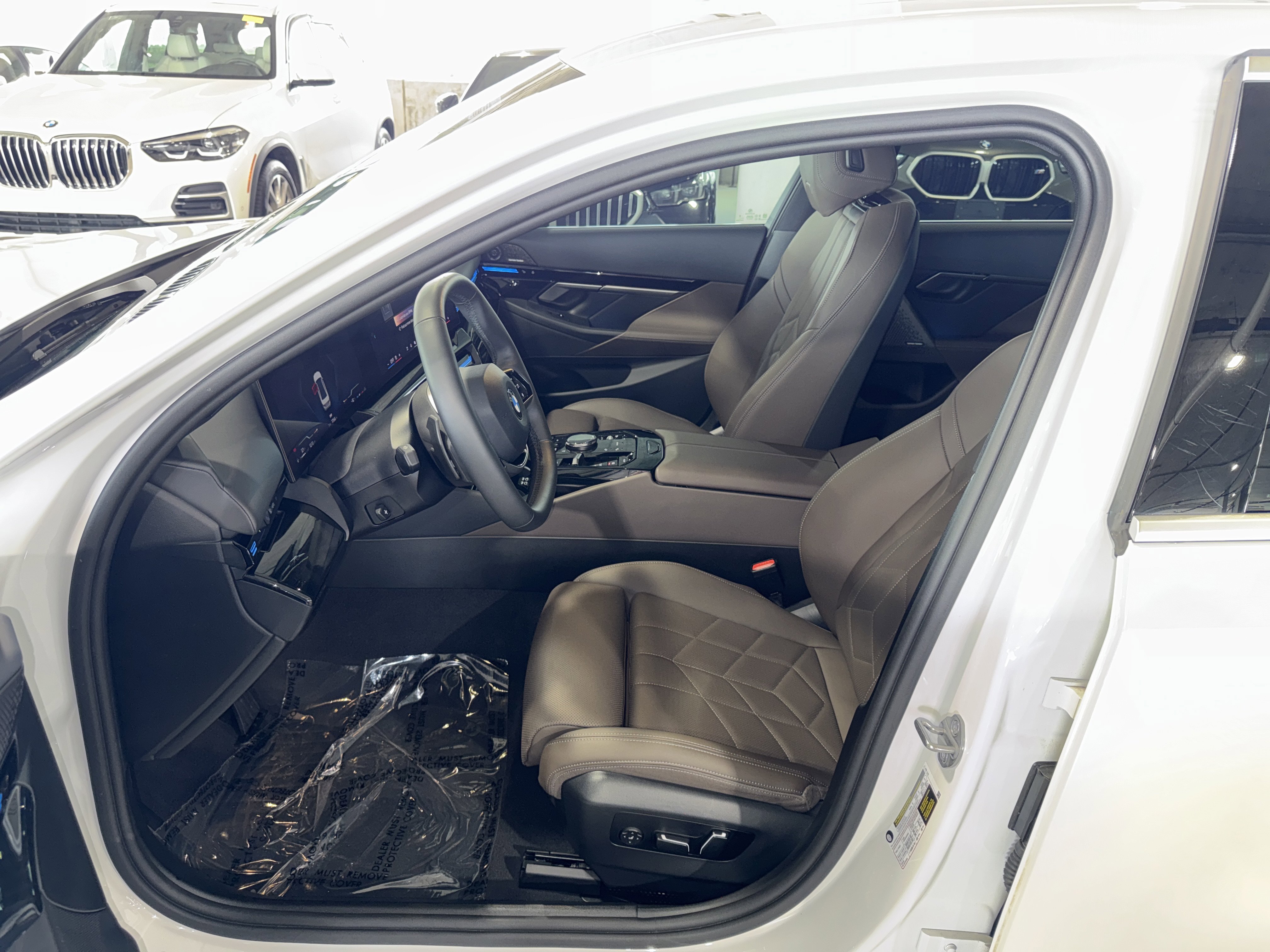 Used 2024 BMW 530i w/ Premium Package RWD image 19
