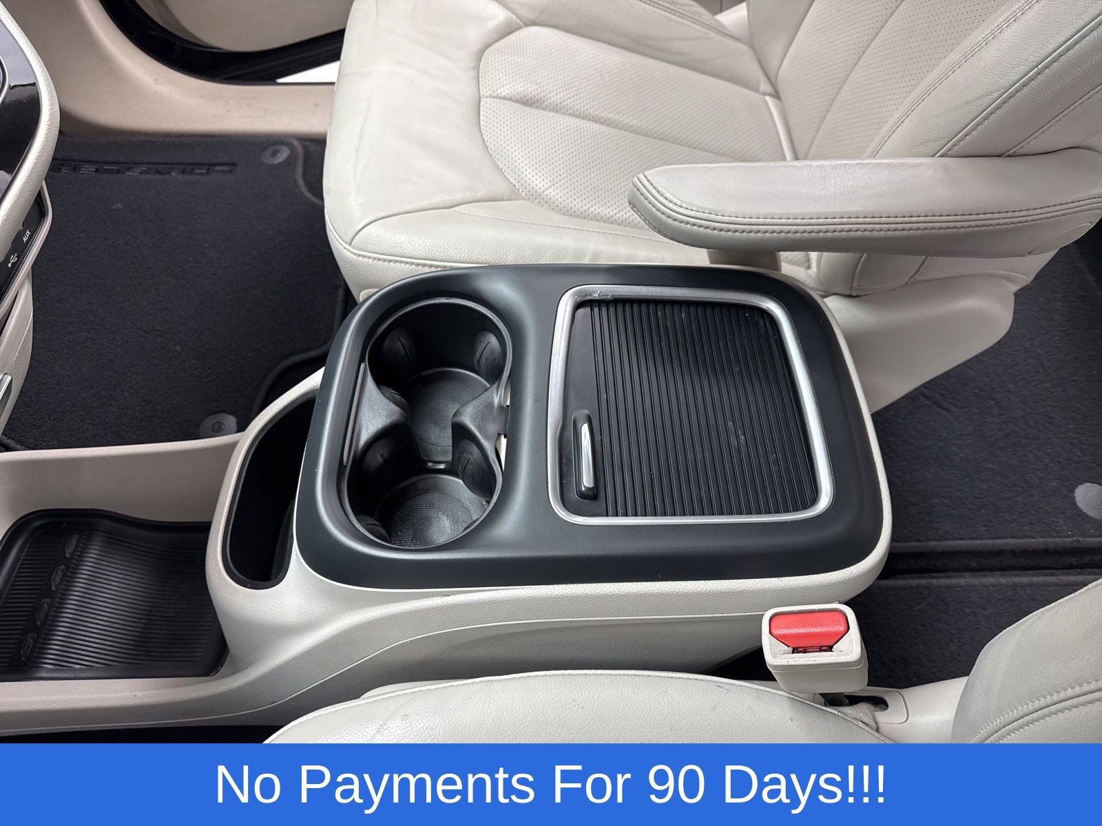 Used 2017 Chrysler Pacifica Touring-L Plus w/ Tire & Wheel Group image 21