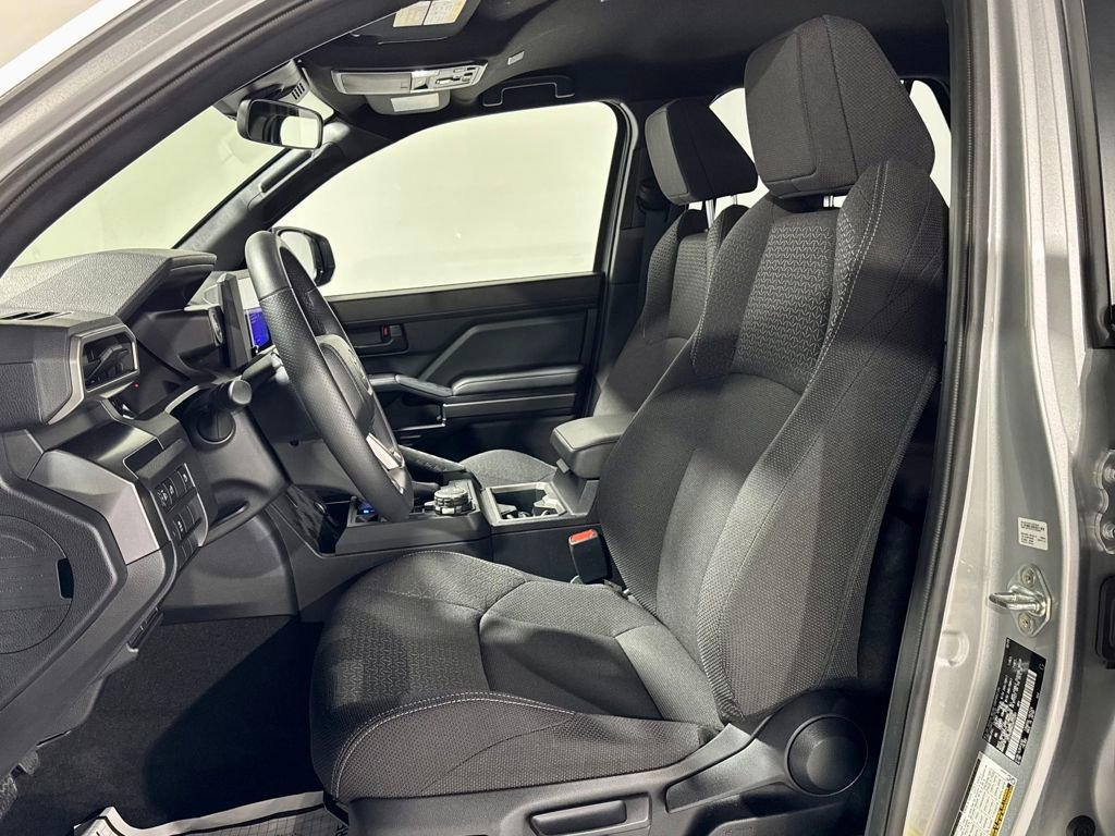 Used 2025 Toyota 4Runner SR5 image 3