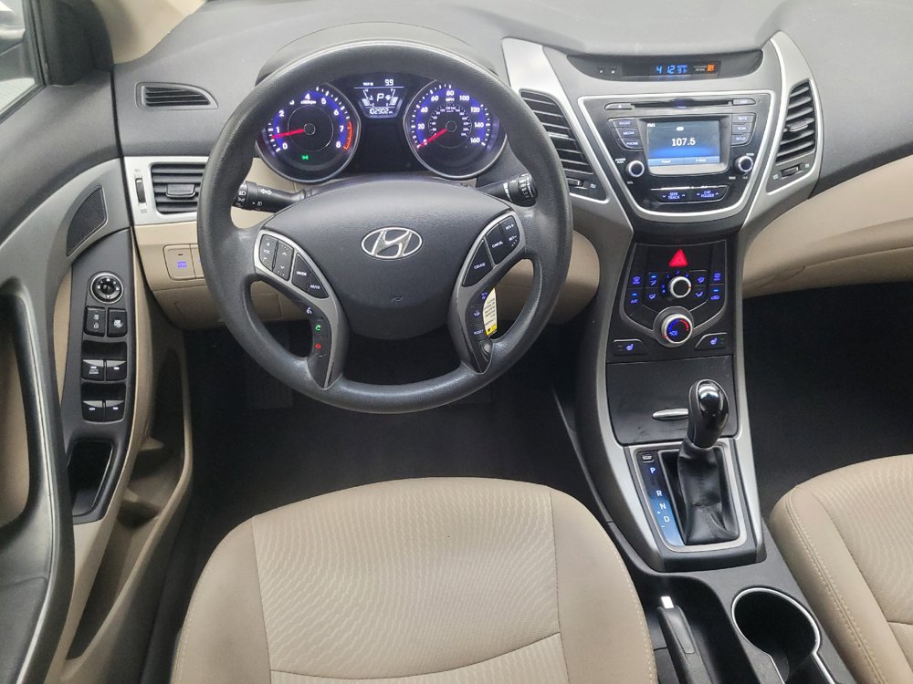 Used 2014 Hyundai Elantra SE w/ Option Group 02 FWD image 22