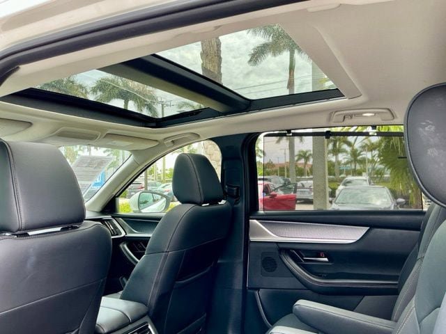 Used 2024 MAZDA CX-90 3.3 Turbo w/ Premium Package AWD/4WD image 10