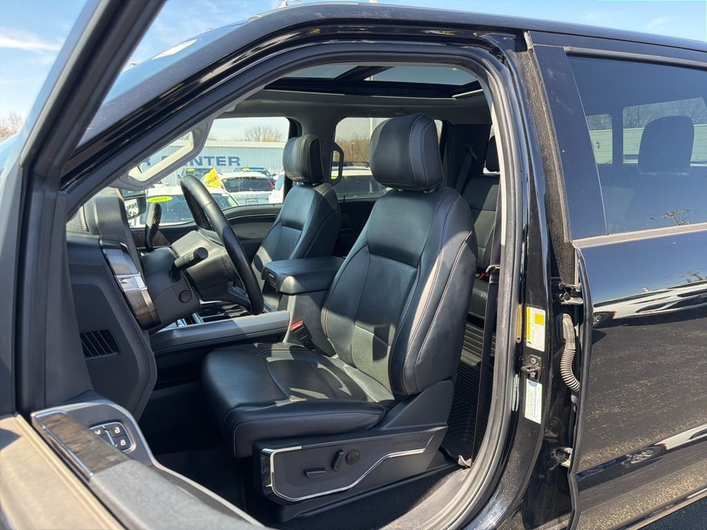 Used 2024 Ford F250 Lariat w/ Lariat Ultimate Package AWD/4WD image 20