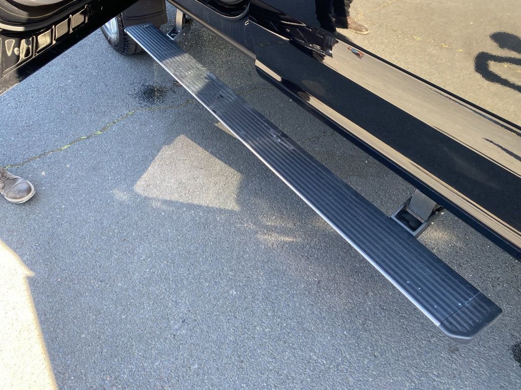 Used 2019 Ford F350 Limited w/ FX4 Off-Road Package AWD/4WD image 9