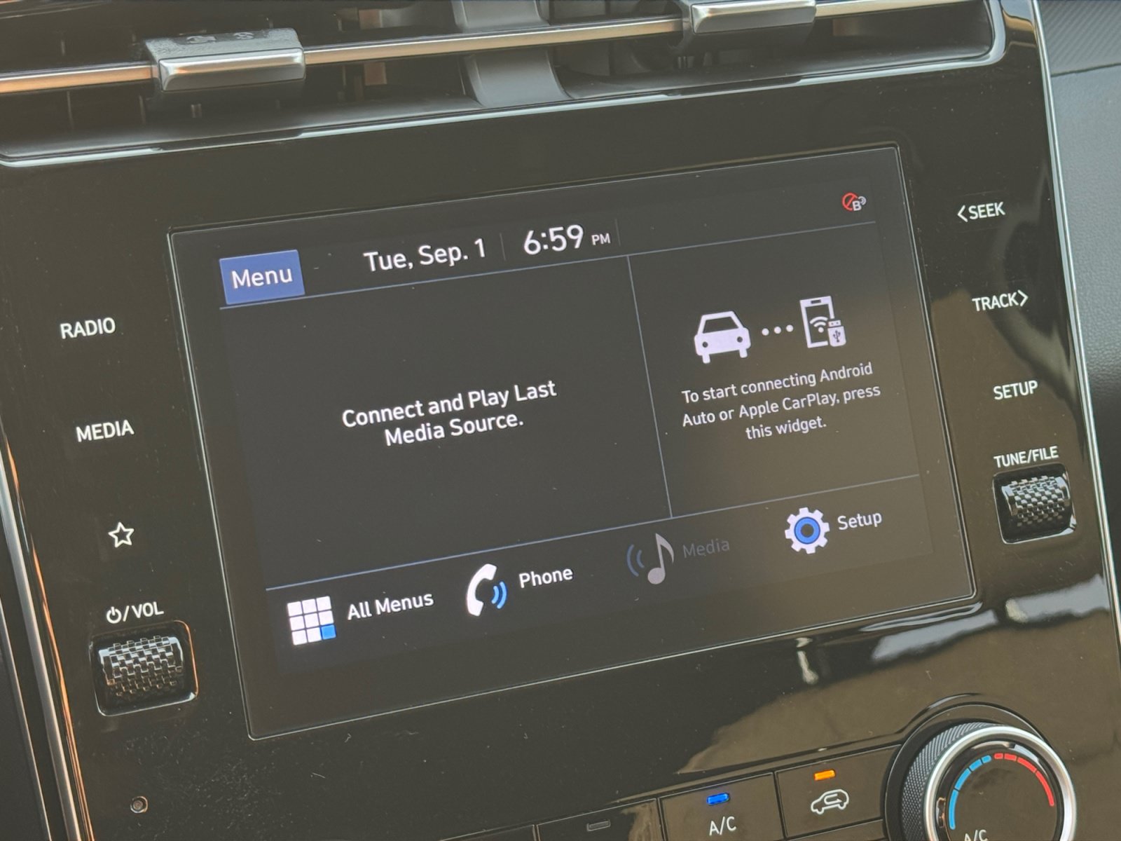 Used 2023 Hyundai Tucson SEL FWD image 17
